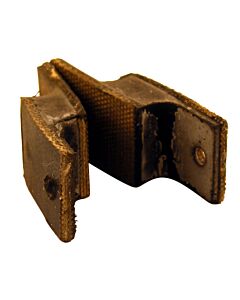 Volvo Uitlaat rubber 140 =67618. nr 679317